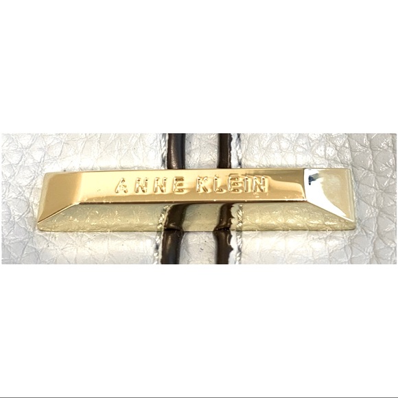 Baby Blue Anne Klein Tote Handbag - Picture 4 of 4